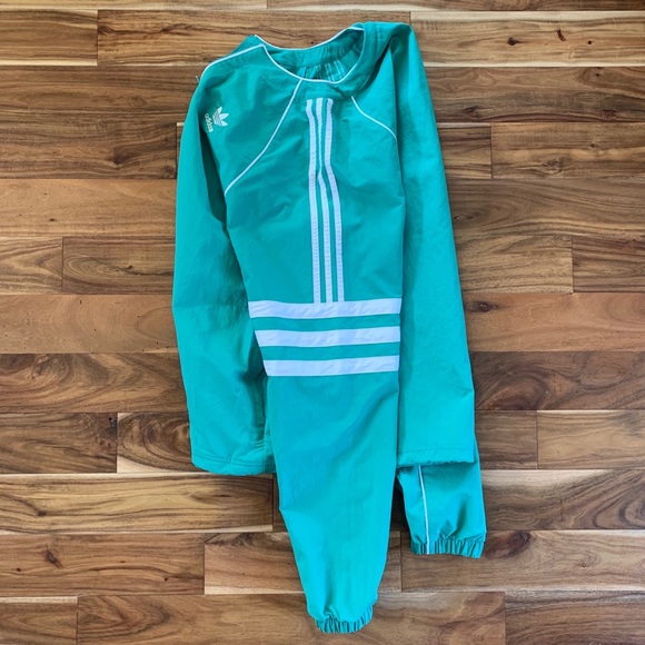 adidas Windbreak Pullover - Picture 6 of 7